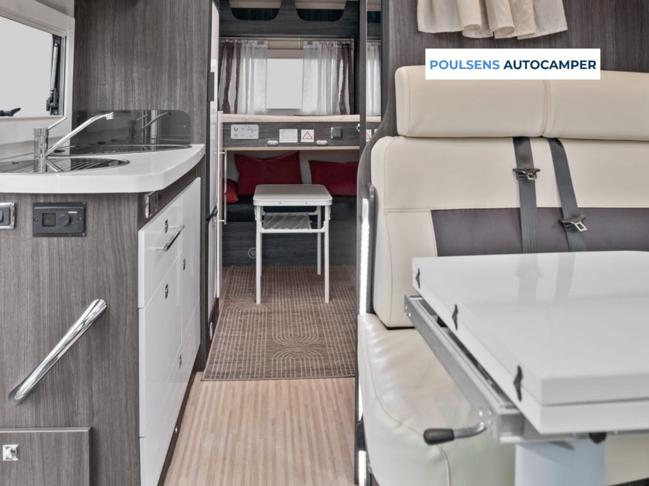 Salon intérieur du Benimar Mileo 282