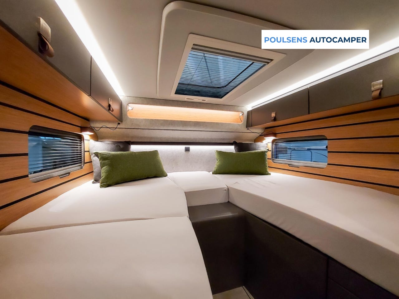 Espace couchage du Hymer ML‑T 570 CrossOver avec lits simples