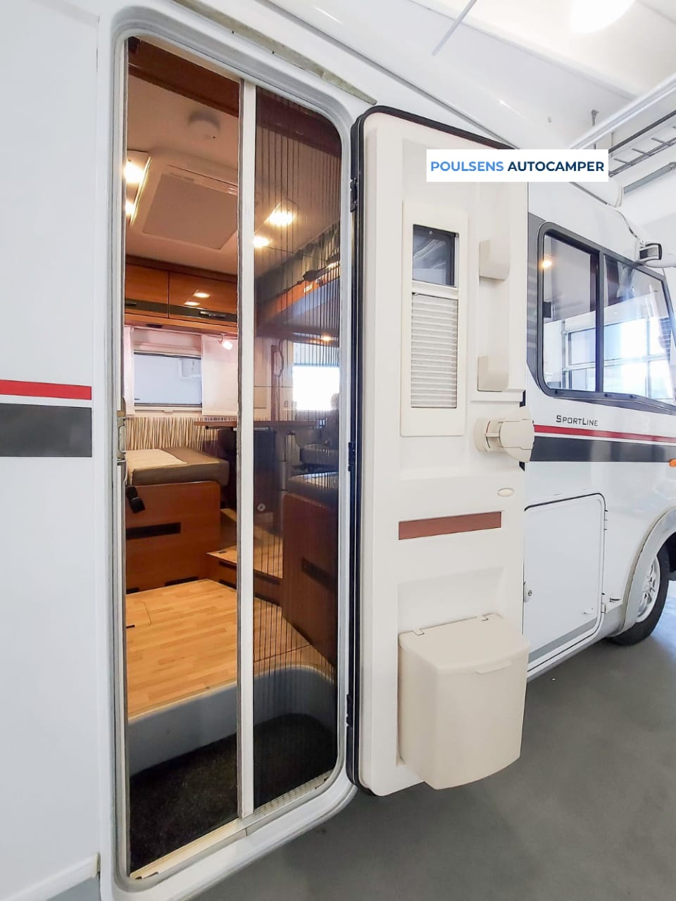 Vue extérieure du LMC I 745 Sportline 2015 d’occasion