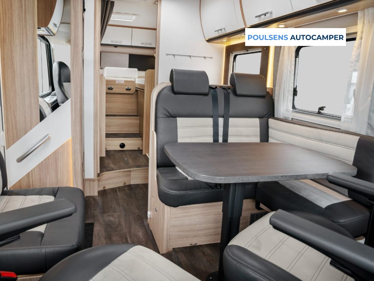 Salon intérieur du Sunlight I68